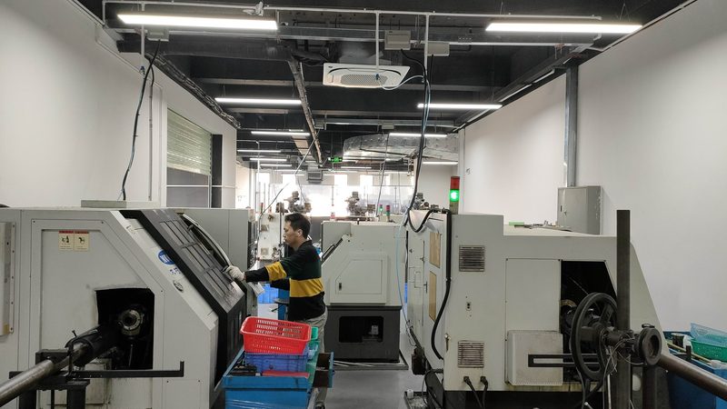 机床防护罩安装验收：保障设备安全与效率的关键**